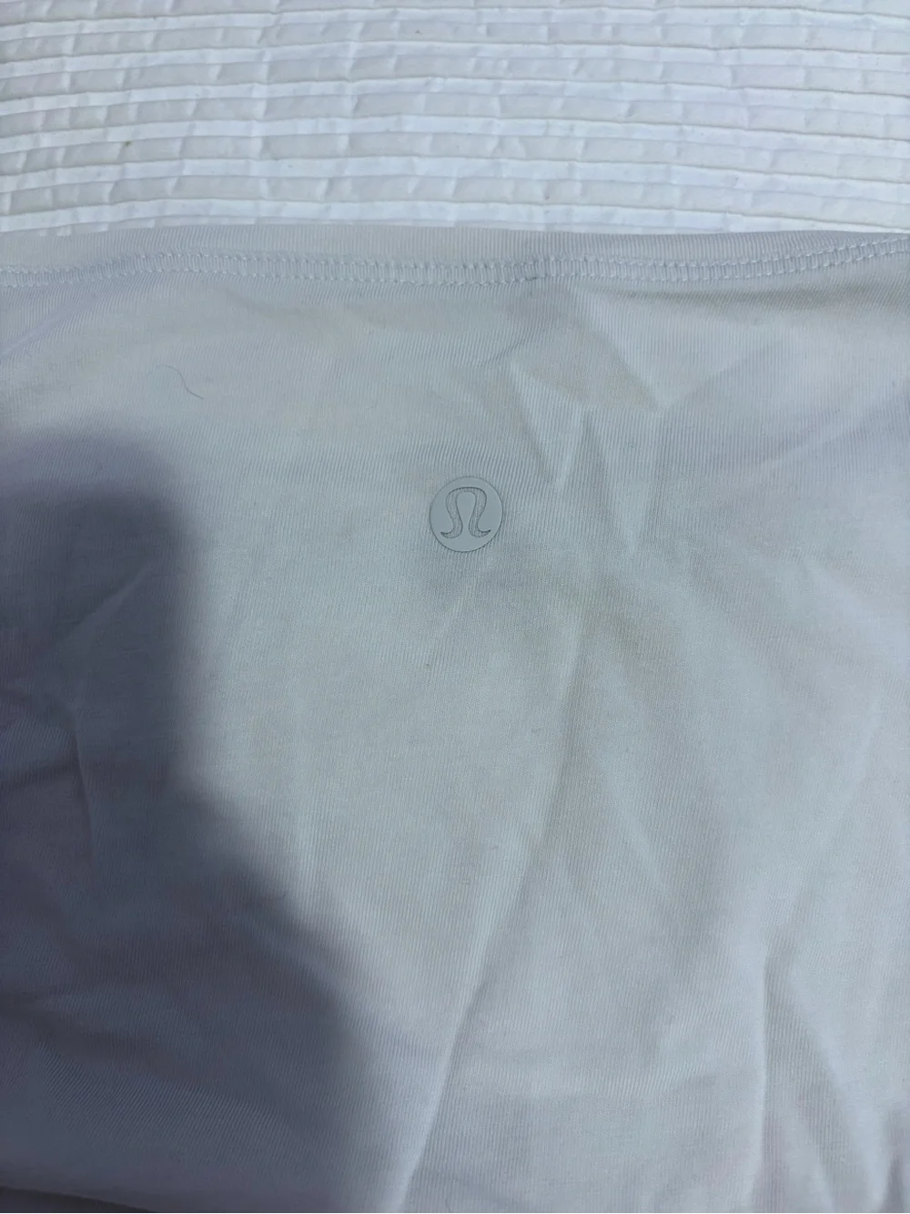 TWO lululemon athletica Light Gray Short Sleeve Tee